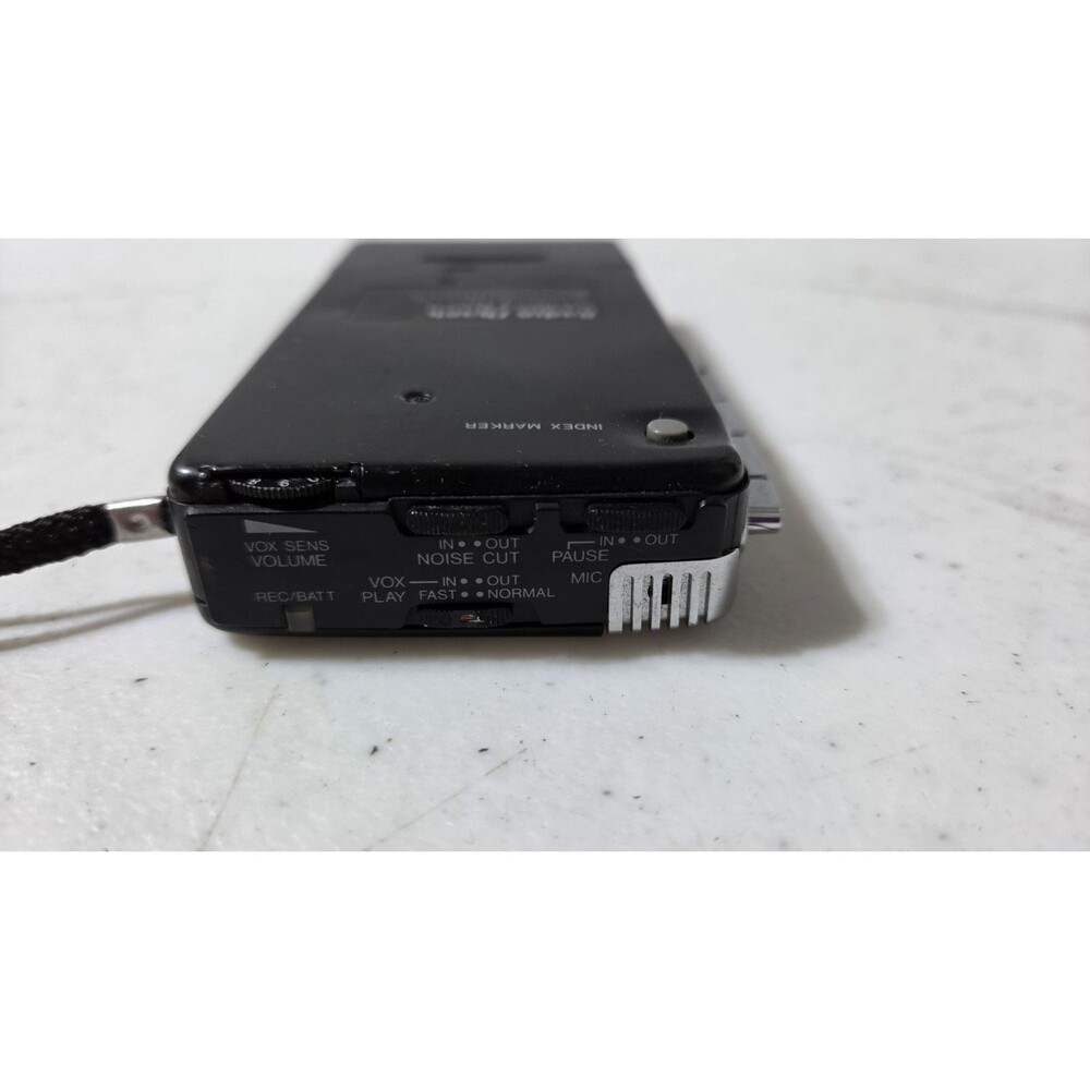 Radio Shack Micro-28 Handheld VOX MicroCassette Tape Recorder Working - Picture 5 of 5